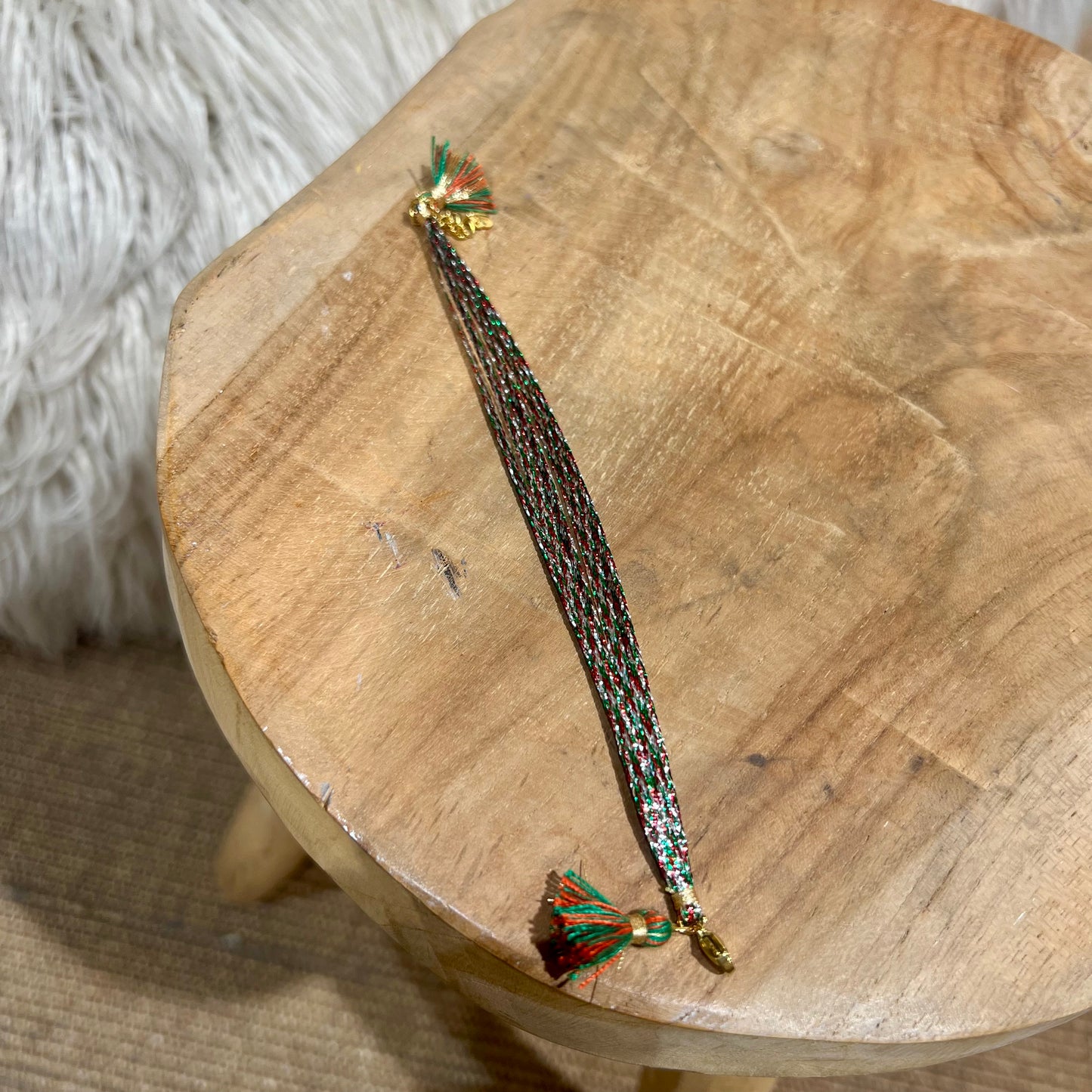 Bracelet Cordon Pompon Multicolore