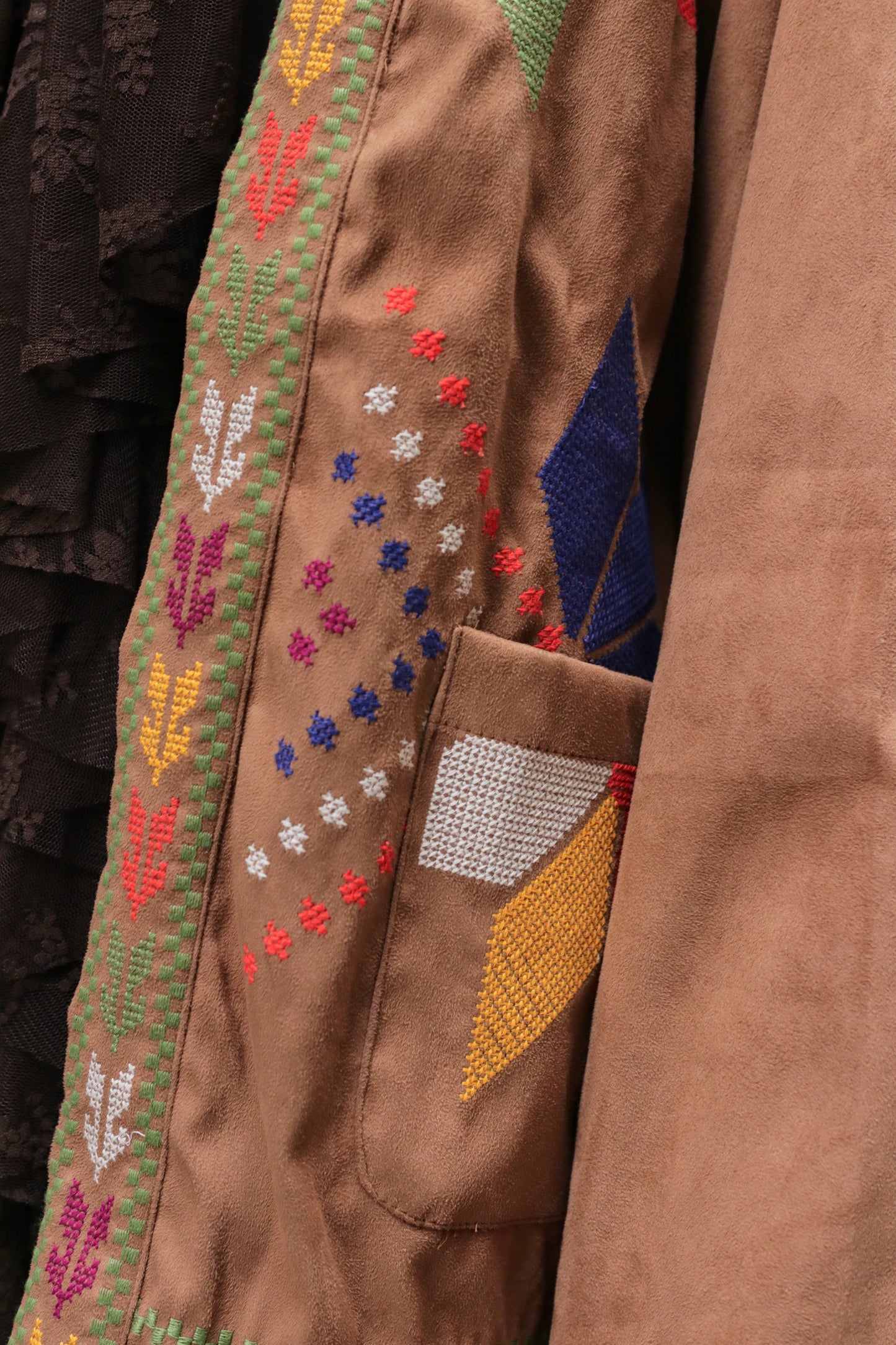 Veste Broderie Nomade